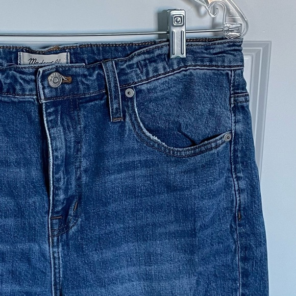 Madewell The High-Rise Slim Boyjean in Lita Wash: Step-Hem Edition 29929 - Picture 4 of 16